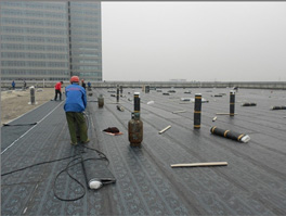 屋頂裂縫漏水怎么處理?屋頂裂縫漏水的原因都包括哪些?