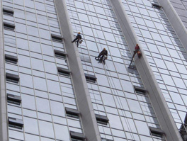 石材幕墻清洗價格？石材幕墻清洗方法？